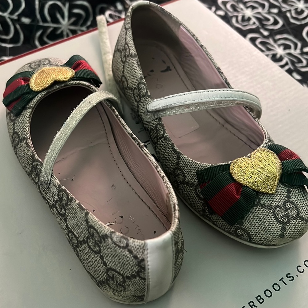 Gucci girl ballerina shoes
